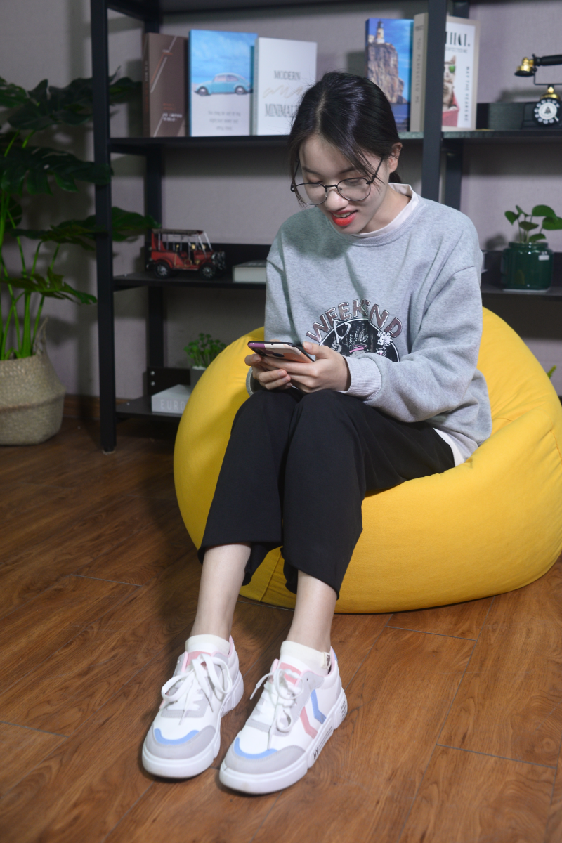 学妹棉袜运动鞋-觅影