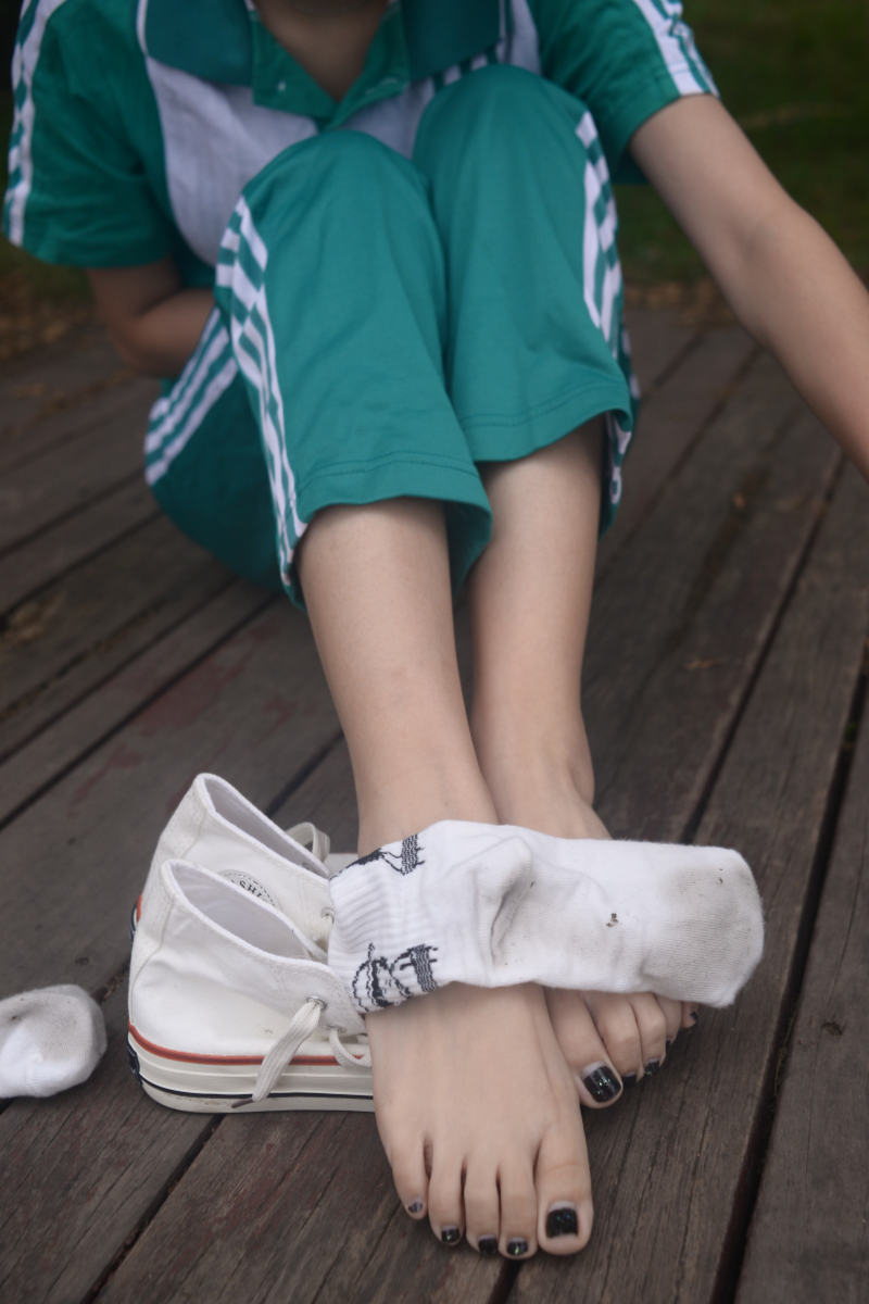 图片[3]-学妹校服棉袜帆布鞋-觅影