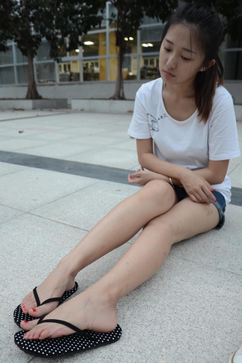 图片[2]-学妹过膝白袜凉拖-觅影